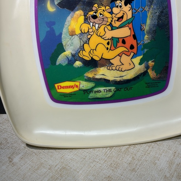 Vintage Denny's Flintstones Collectors Plates (Set of 2) - Picture 7 of 11